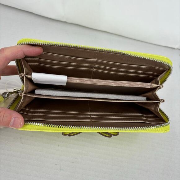 Anne Klein Slim Z/A Wallet Zip Around Wristlet Yellow Bow Detail New 7.5 Inch - Picture 5 of 10